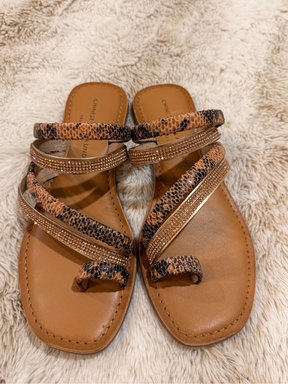 Chinese Laundry Rhinestone Snake Print Strappy Toe Loop Sandals Size 7.5